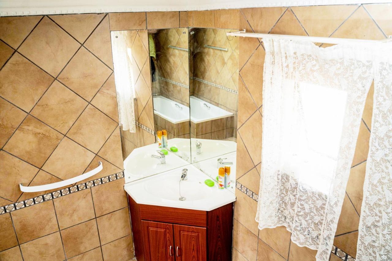 Lancaster Guest House Боксбург Екстериор снимка