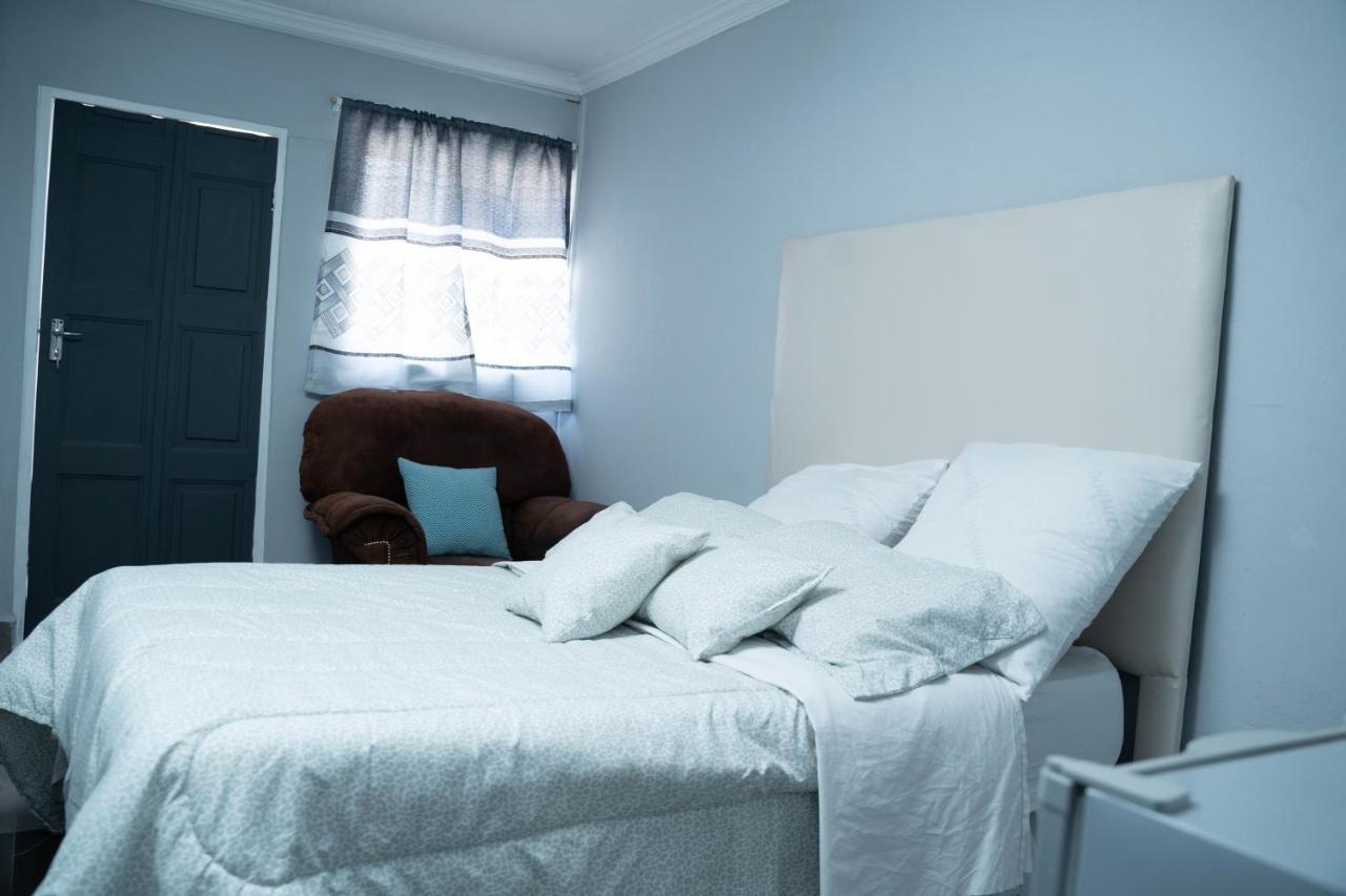 Lancaster Guest House Боксбург Екстериор снимка