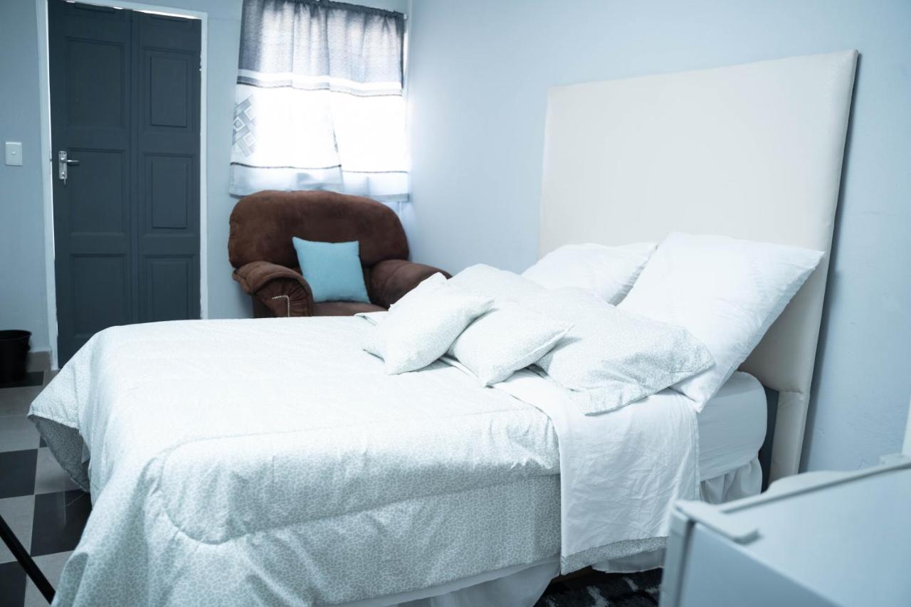 Lancaster Guest House Боксбург Екстериор снимка